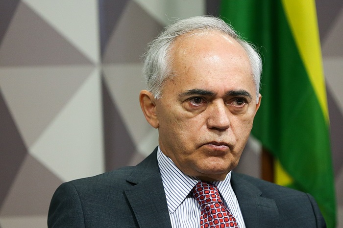 Leia Nova lei de imigrao contraria tratado, e Brasil pode revidar