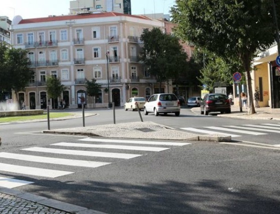 Moradores de Arroios vo ter estacionamento gratuito em 8 ruas do bairro