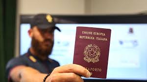 Fila por passaporte italiano frustra brasileiros em So Paulo