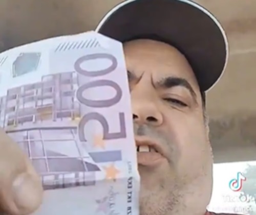 Portugus causa revolta ao oferecer  500 por cabea de brasileiro